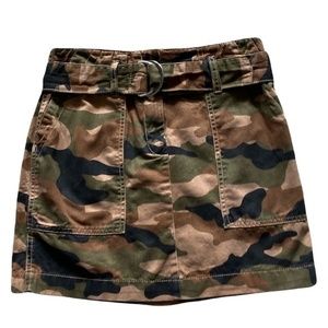 H&M Divided Camo Mini Skirt Sz.‎ 4